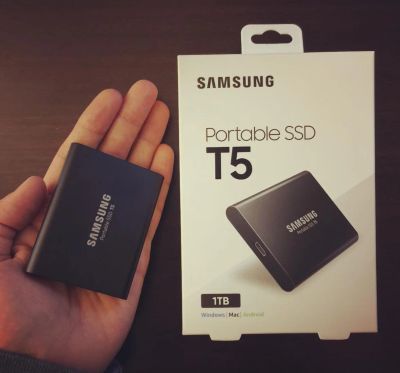 Лот: 19063479. Фото: 1. Внешний диск SSD Samsung T5 1tb... Внешние жесткие диски