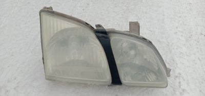Лот: 17233690. Фото: 1. Фара правая Toyota Gaia. Оптика и освещение