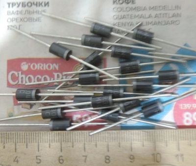 Лот: 24346802. Фото: 1. Диод HER304, 3 А 300 В. Диоды и тиристоры