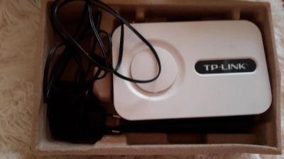 Лот: 9745438. Фото: 1. Продам WI- FI роутер TP-LINK WR340GD. Маршрутизаторы (роутеры)
