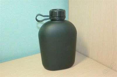 Лот: 2315120. Фото: 1. Алюмневая фляжка с прорезиненной... Туристическая, походная мебель