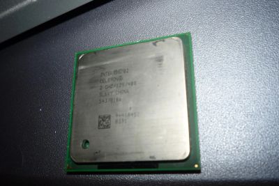 Лот: 7684906. Фото: 1. Intel Celeron 2 GHz /128/400. Процессоры