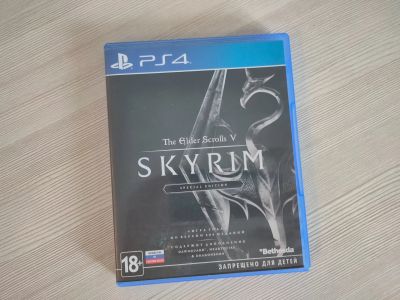 Лот: 16153599. Фото: 1. Skyrim диск PS4. Игры для консолей