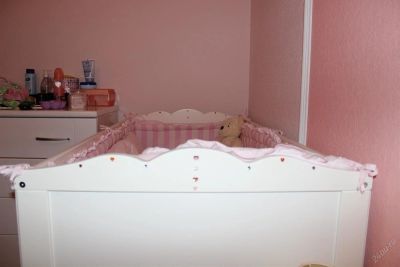 Лот: 5156414. Фото: 1. кроватка со стразами. Детские кровати и кроватки