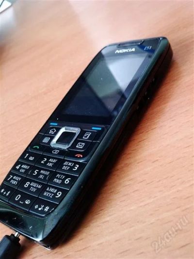 Лот: 846468. Фото: 1. nokia e51 c рубля срочно... Смартфоны