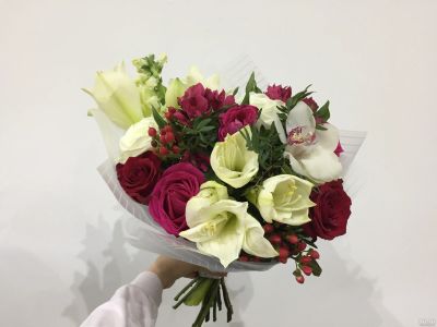 Лот: 13463326. Фото: 1. Лот № 116 Букет с амарилисом -... Свежие цветы