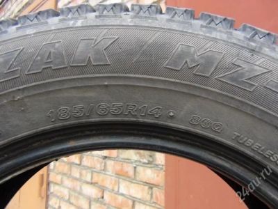 Лот: 1100065. Фото: 1. Зимние покрышки Bridgestone 185... Шины