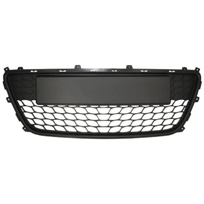 Лот: 3693568. Фото: 1. Решетка в бампер hyundai i30... Кузов