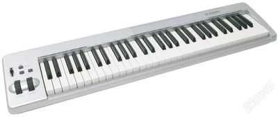 Лот: 997205. Фото: 1. MIDI-клавиатура M-Audio Keystation... Клавишные