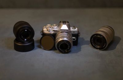 Лот: 24613189. Фото: 1. Комплект Olympus OM-D E-M10 Mark... Цифровые беззеркальные со сменной оптикой