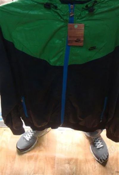 Лот: 1103952. Фото: 1. Куртка Nike-новая!!!. Верхняя одежда