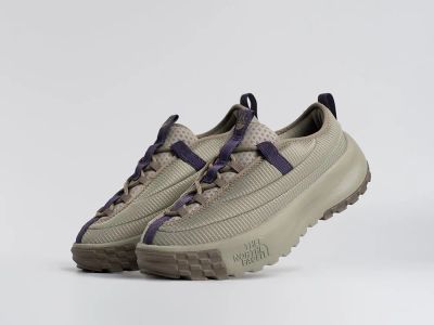 Лот: 25391803. Фото: 1. Кроссовки The North Face. Кеды, кроссовки, слипоны