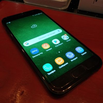 Лот: 15270118. Фото: 1. Samsung Galaxy A3 (2017) в идеале... Смартфоны