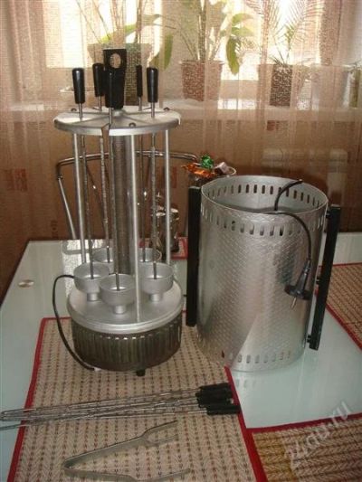 Лот: 1655939. Фото: 1. электрошашлычница в отличном состоянии... Остальная техника