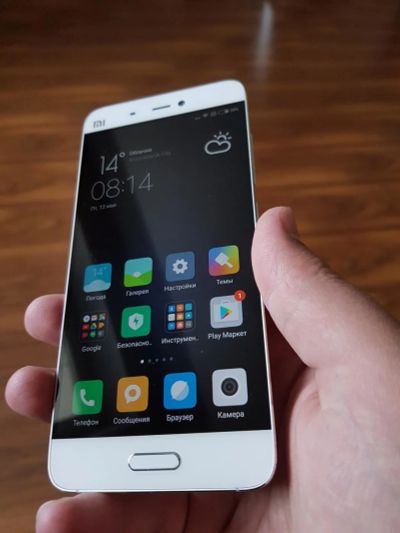 Лот: 9257656. Фото: 1. Xiaomi mi5 mi 5 3-32 white. Смартфоны