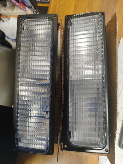 Лот: 24426642. Фото: 1. указатели поворота Chevrolet C1500... Оптика и освещение