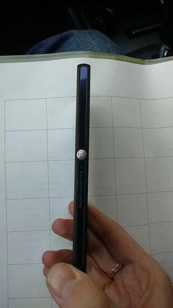 Лот: 5149565. Фото: 1. Sony Experia Z. Смартфоны