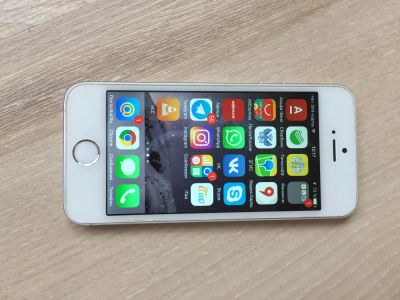 Лот: 9415546. Фото: 1. iPhone 5S 16Gb белый, самый полный... Смартфоны