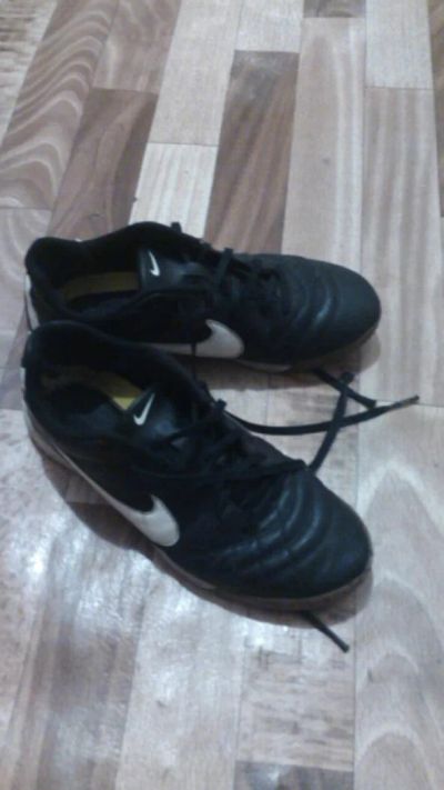 Лот: 7345364. Фото: 1. Nike tiempo (бампы)36-37 размер... Кеды, кроссовки