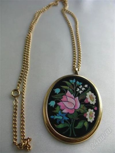 Лот: 969053. Фото: 1. Винтажный кулон от AVON 1974год... Кулоны, подвески