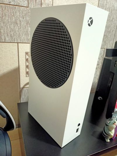 Лот: 20618492. Фото: 1. Xbox series s. Игровые приставки, консоли