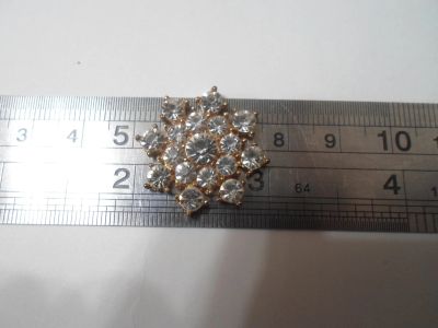 Лот: 14939025. Фото: 1. Ювелирная серединка 8. Цветы из ткани