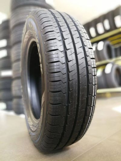 Лот: 18972875. Фото: 1. Hankook RA18 110/108R 205/75R16c. Шины