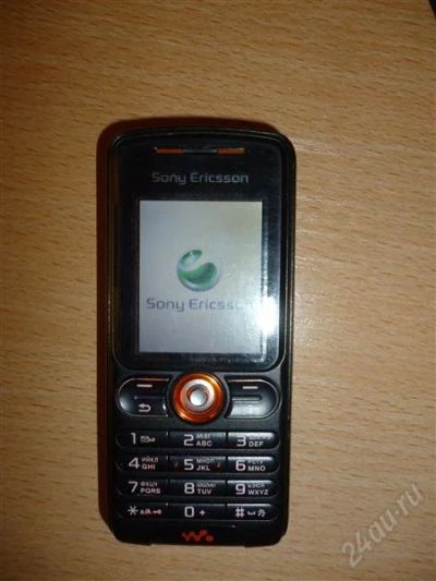 Лот: 1392895. Фото: 1. sony ericsson w200i walkman(идеальное... Кнопочные мобильные телефоны