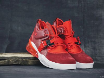 Лот: 13072762. Фото: 1. Кроссовки Nike Air Force 270 red. Кеды, кроссовки, слипоны