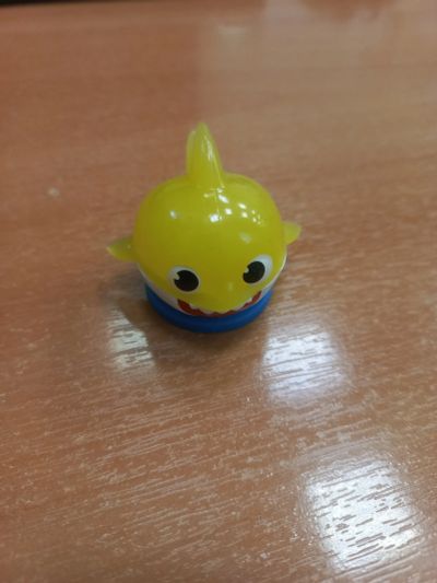 Лот: 25024986. Фото: 1. Фигурка baby shark, акуленок... Игрушки