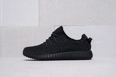 Лот: 11618430. Фото: 1. Кроссовки Adidas Yeezy 350 boost... Кеды, кроссовки, слипоны