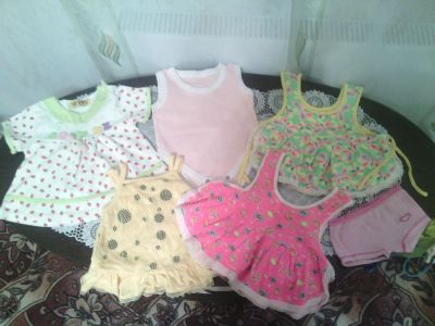 Лот: 8710682. Фото: 1. Платья 4 шт, боди и шортики одним... Платья, сарафаны