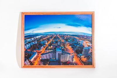 Лот: 5023201. Фото: 1. Фотография Красноярска в рамке... Произведения