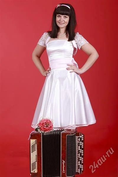 Лот: 1543303. Фото: 1. платье праздничное. Платья