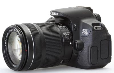Лот: 3548582. Фото: 1. Canon EOS 650d 18-135 Kit В DNSе... Цифровые зеркальные