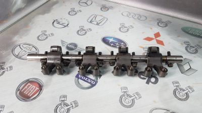 Лот: 23584612. Фото: 1. Вал коромысел Mitsubishi Airtrek... Двигатель и элементы двигателя