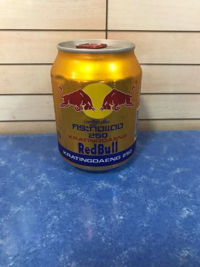 Лот: 11858568. Фото: 1. Энергетический напиток RED BULL. Напитки