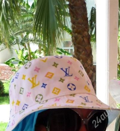 Лот: 676530. Фото: 1. Пляжная панама LV. Головные уборы