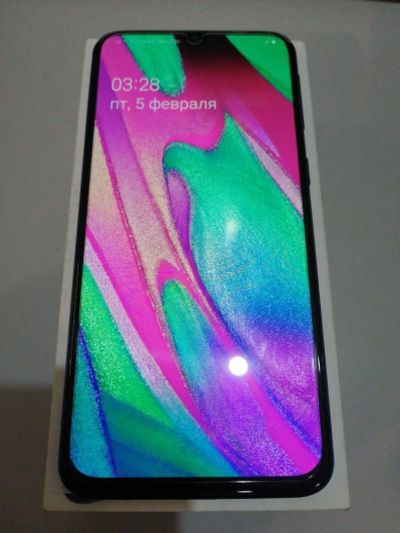Лот: 17174350. Фото: 1. Смартфон Samsung Galaxy A40 (2701-01... Смартфоны