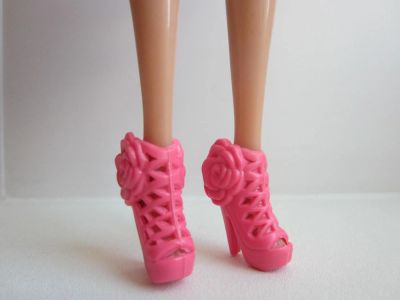 Лот: 6803303. Фото: 1. Обувь, туфли для Барби 1. Куклы и аксессуары