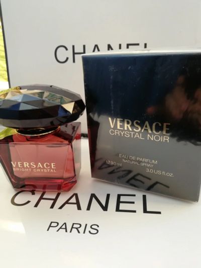 Лот: 12660824. Фото: 1. Versace Crystal Noir Европа Premium... Женская парфюмерия