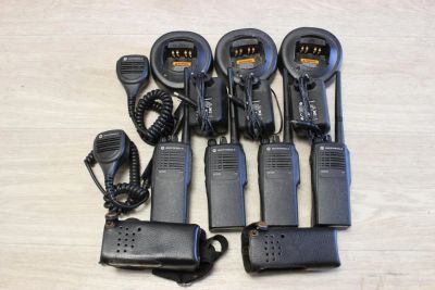 Лот: 7575169. Фото: 1. Радиостанции Motorola GP340 4шт... Рации, радиостанции
