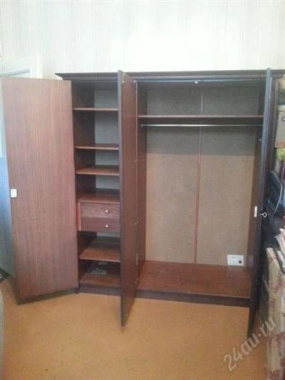 Лот: 2413230. Фото: 1. Плательный шкаф. Шкафы, шкафы-купе