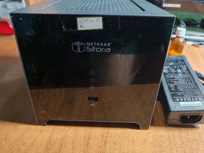 Лот: 25899093. Фото: 1. Сетевое хранилище netgear stora. СХД