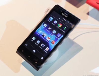 Лот: 4711700. Фото: 1. Sony xperia J в идеале!. Смартфоны