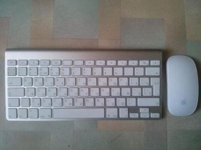 Лот: 9642666. Фото: 1. Клавиатура и мышь Apple (беспроводные... Клавиатуры и мыши