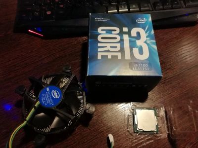 Лот: 12808161. Фото: 1. Процессор Intel Core i3-7100. Процессоры