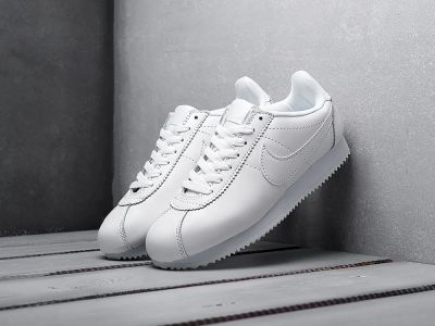 Лот: 17107471. Фото: 1. Кроссовки Nike Classic Cortez... Кеды, кроссовки, слипоны