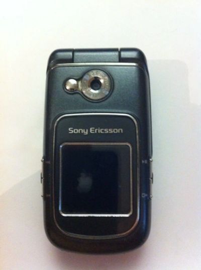 Лот: 3815929. Фото: 1. Sony Ericsson Z710i. Кнопочные мобильные телефоны