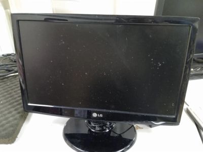 Лот: 25370923. Фото: 1. Монитор LG 19". ЖК-мониторы